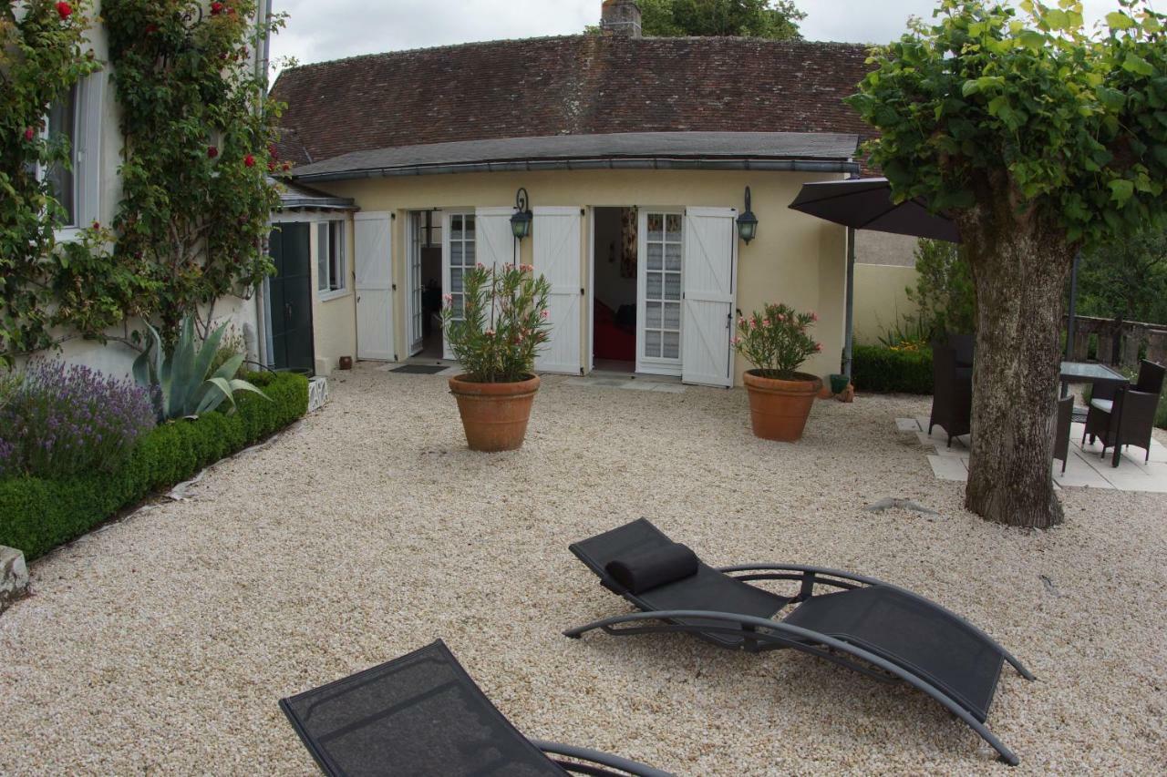 Le Petit Nid Vila Neuillé-le-Lierre Exterior foto