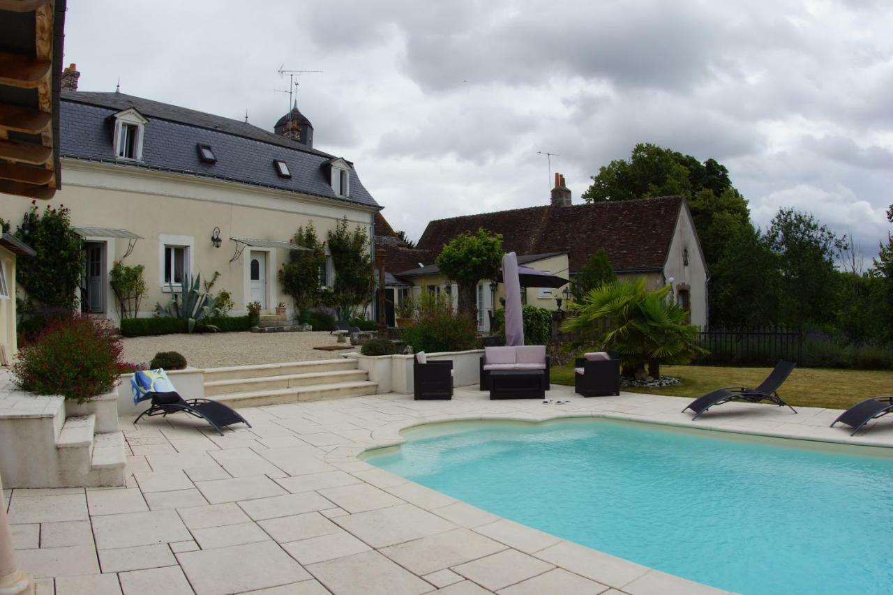 Le Petit Nid Vila Neuillé-le-Lierre Exterior foto